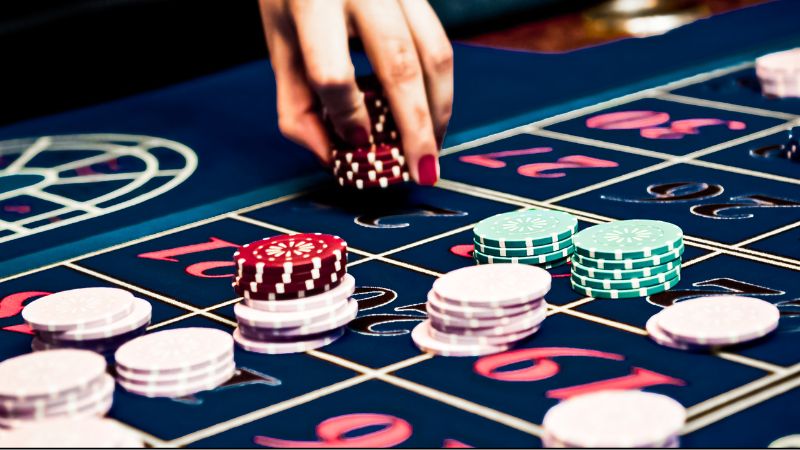 Cách chơi casino bài baccarat tại Shbet