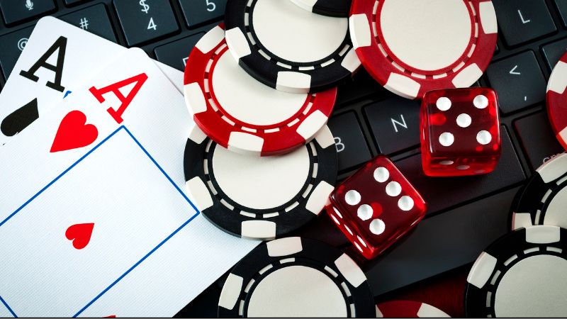 Baccarat là gì? Tại sao lại “hot” đến vậy